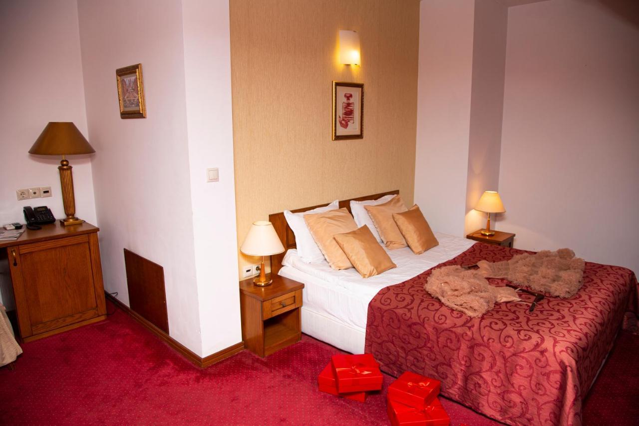 Mountain Boutique Family Hotel Девін Екстер'єр фото