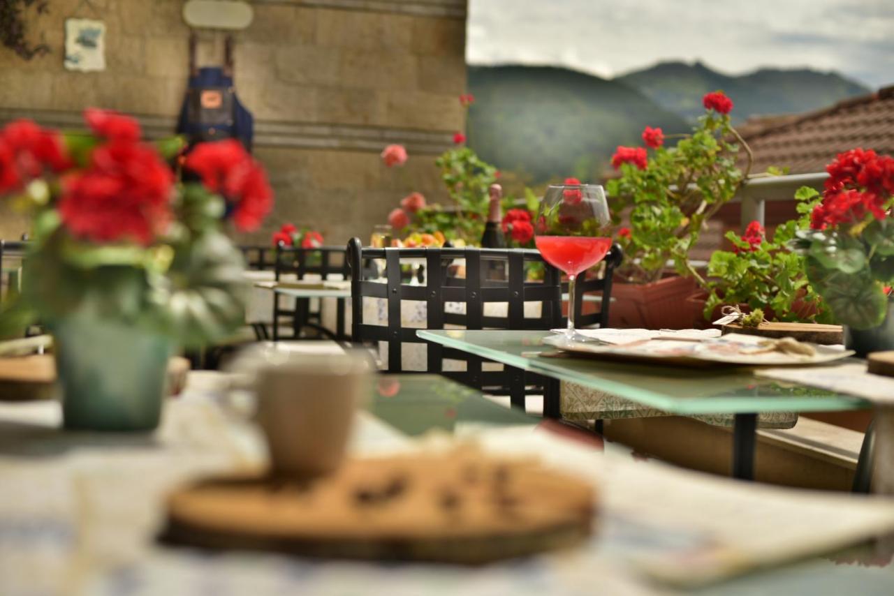 Mountain Boutique Family Hotel Девін Екстер'єр фото